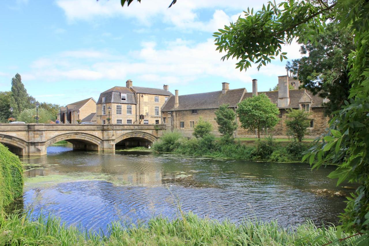 1 The Cottage, Studio Apartment, Ye Olde Barn Apartments Stamford Eksteriør bilde